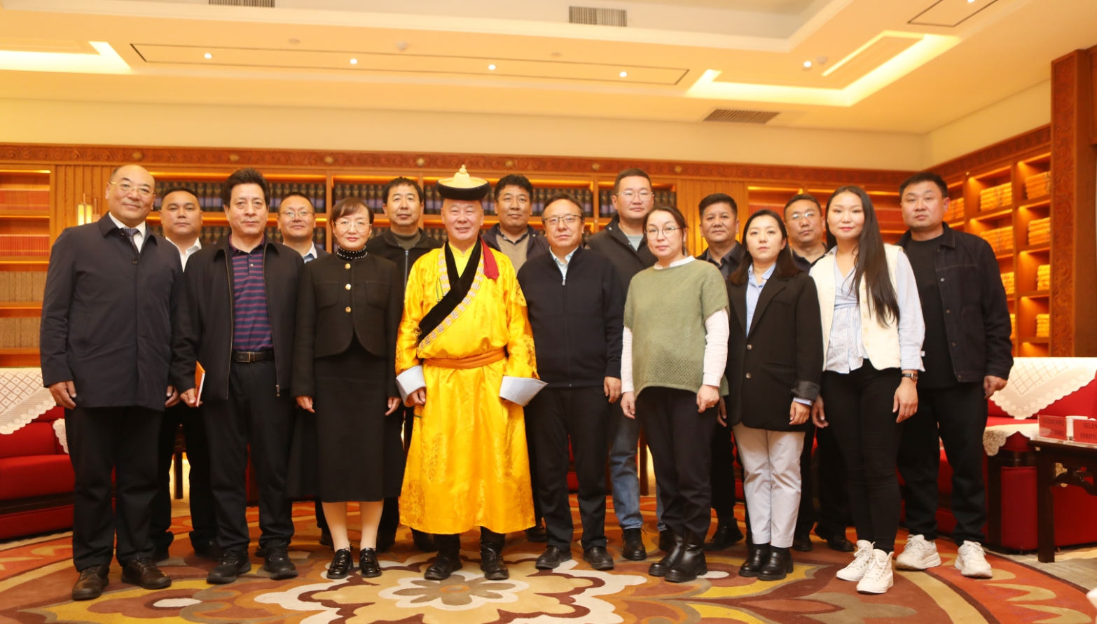 蒙古国曼巴扎仓蒙医药专家团一行来青参观交流