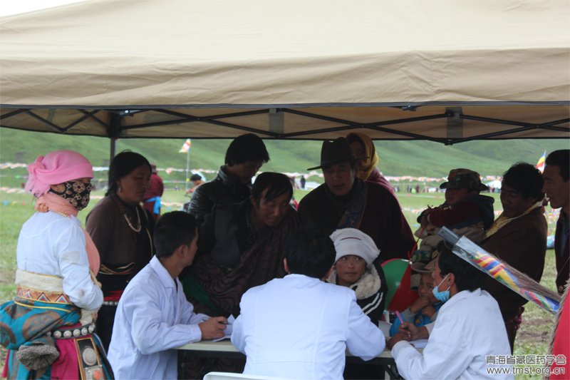 同德县藏医院举行下乡义诊活动